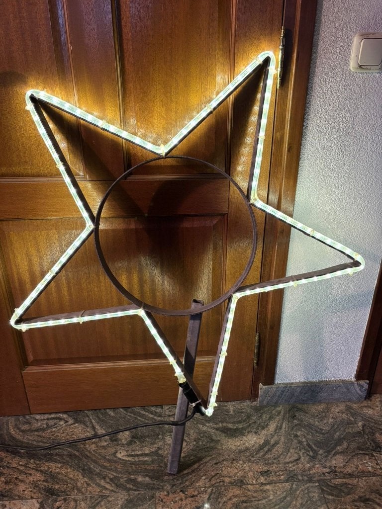 Unieke verlichte ster, Ophalen