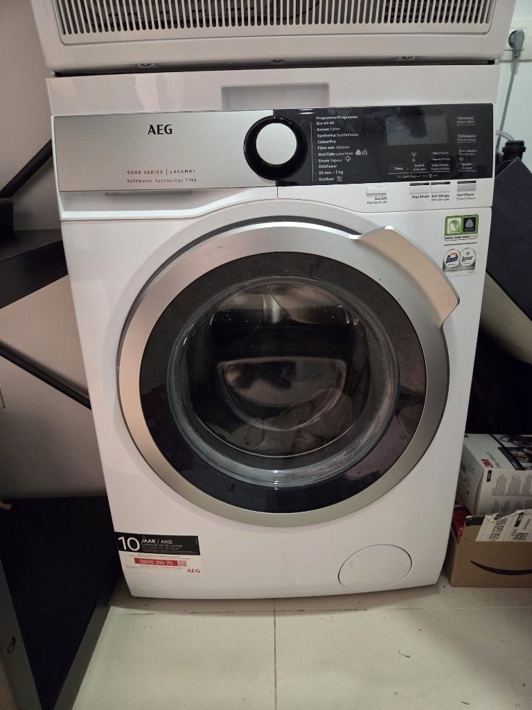 AEG 9000 Wasmachine 9kg Optionele Stapelkit, Elektronische apparatuur, Ophalen, Minder dan 85 cm, 8 tot 10 kg, Energieklasse A of zuiniger