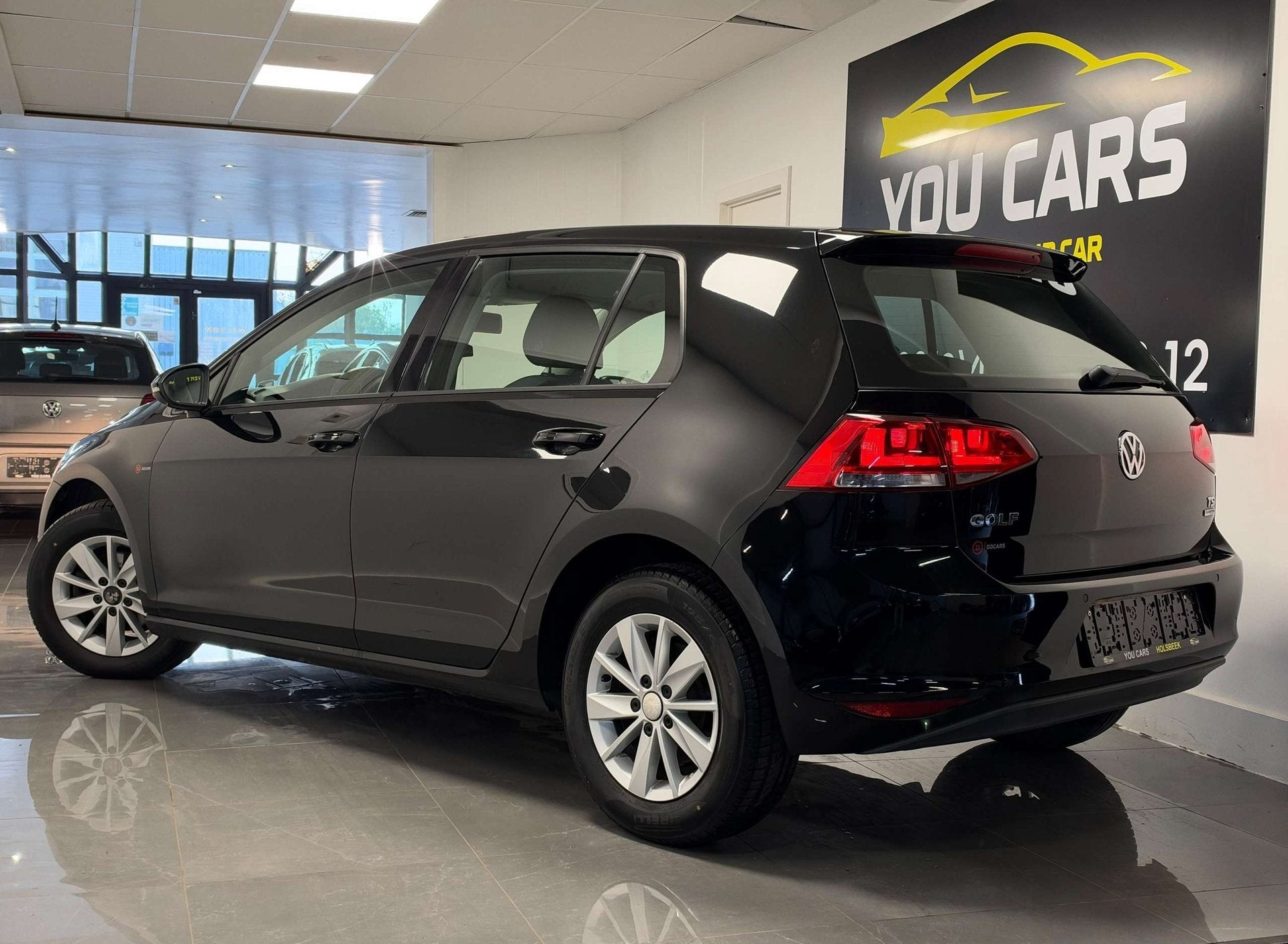 Volkswagen Golf 7 1.2 TSI Trendline 1 Jaar garantie, Dealer onderhouden, Gebruikt, 4 cilinders, Bluetooth