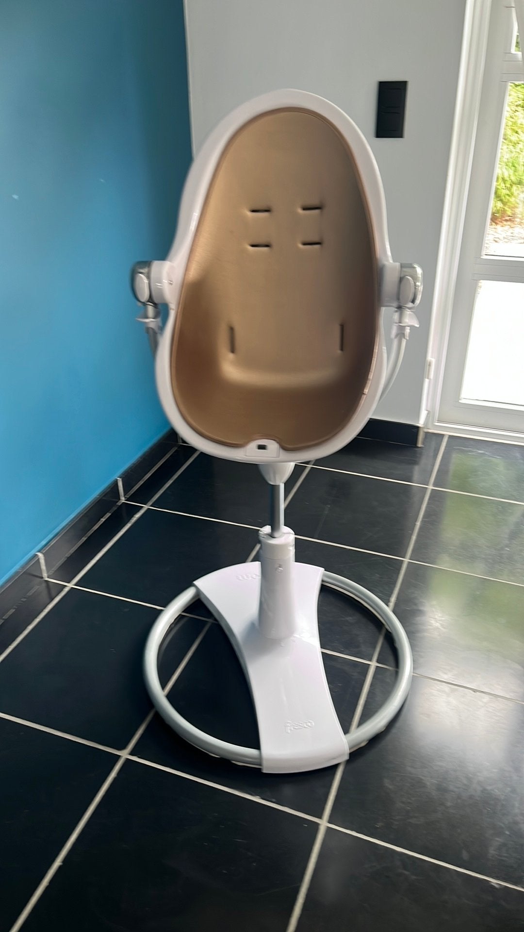 Luxe Bloom Fresco Kinderstoel Wit/Chrome  + Snug!, Enfants & Bébés, Chaises pour enfants, Comme neuf, Chaise évolutive, Enlèvement