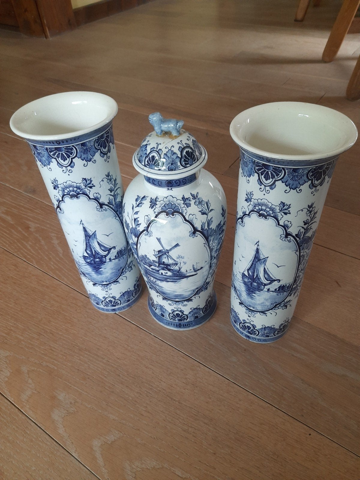 Delfts blauw, Boch en andere artikelen, Enlèvement