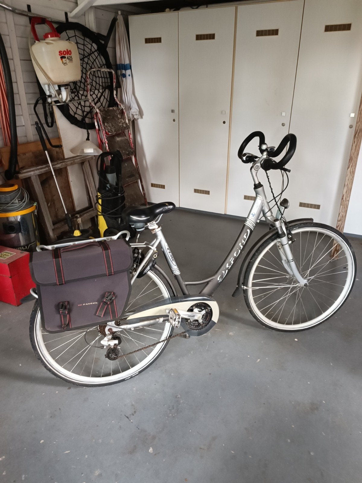 vélo + sacoche, Enlèvement