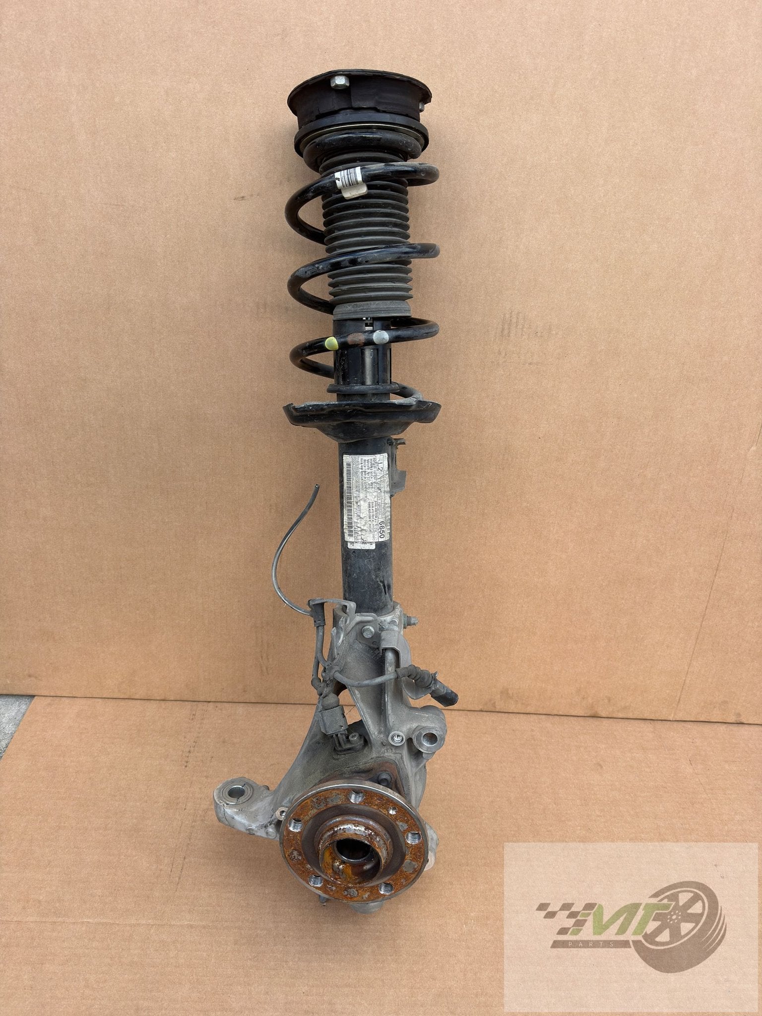 Cupra Formentor : jambe de suspension, fusée, suspension, DR, Autres marques automobiles, -, Origine de la pièce connue, Utilisé