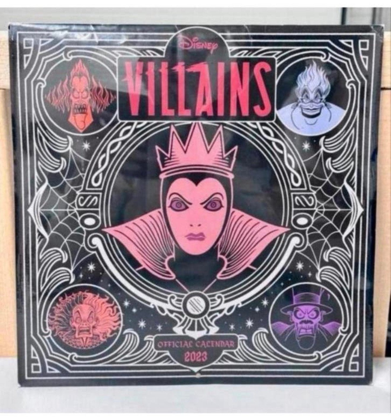 Disney Villains 2023 Calendar officiele kalender Lp formaat, Ophalen of Verzenden, Maandkalender, Nieuw