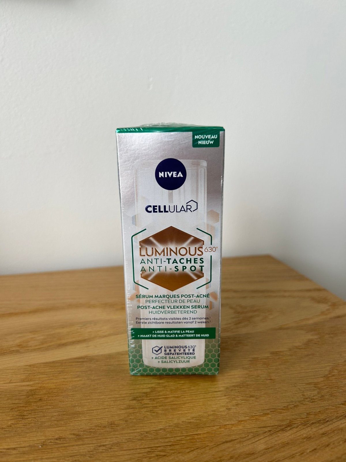 Nivea Luminous anti-spot serum, Handtassen en Accessoires, Uiterlijk | Gezichtsverzorging, Ophalen, Nieuw, Gehele gezicht, Verzorging