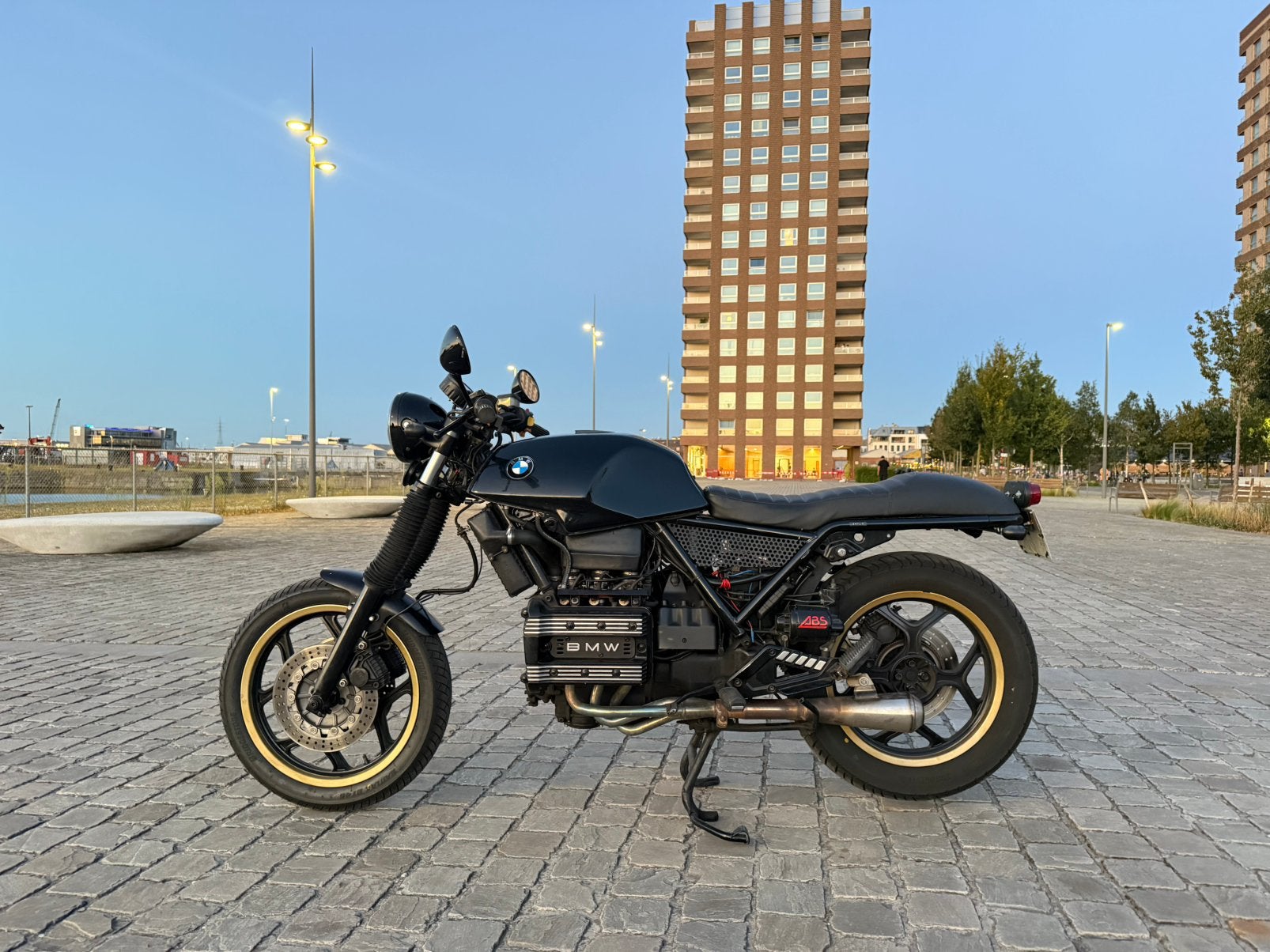 BMW K75S 1992 - Custom built, Occasion, Motorrijbewijs A, 3 cilinders, Particulier