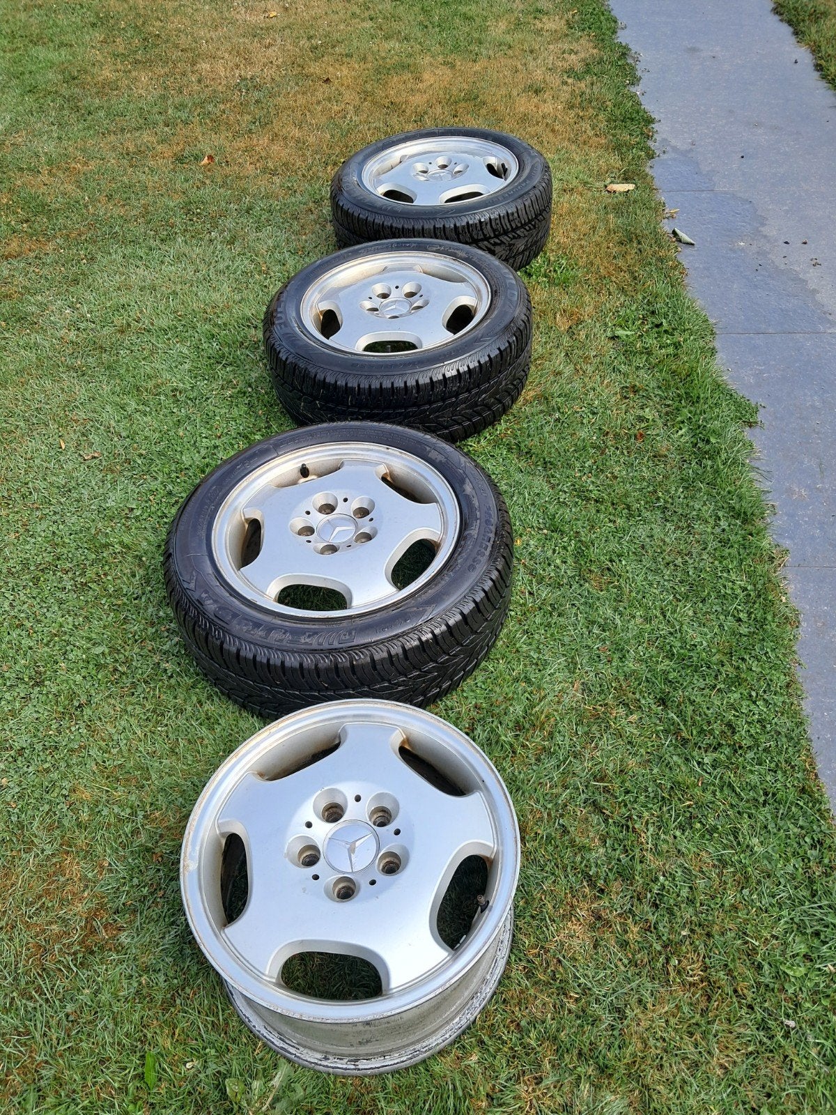 4 alu velgen met 3 banden maat 215/55 R16, Auto-onderdelen, Banden en Velgen, Ophalen, 16 inch, Winterbanden, Band(en)
