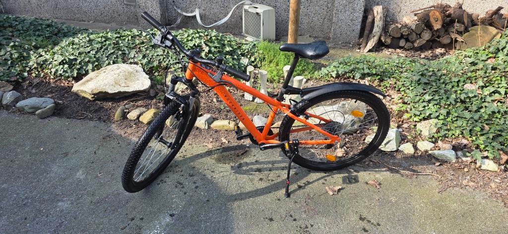 Fiets 26x2 voor jongeren 10 tot 16 jaar. Bijna nieuw!, Fietsen en Brommers, Ophalen