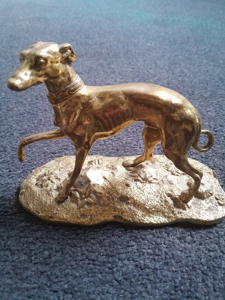 Verguld bronzen beeld van een hazewindhond - Frankrijk, Antiek en Kunst, Verzenden, Brons