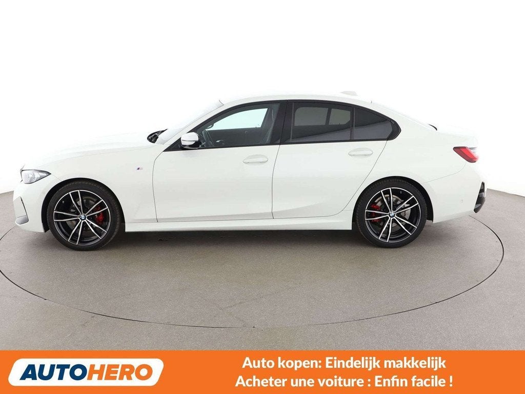 BMW 3 Serie 318 318i M Sport (bj 2024, automaat), Automaat, Achterwielaandrijving, Gebruikt, Zwart