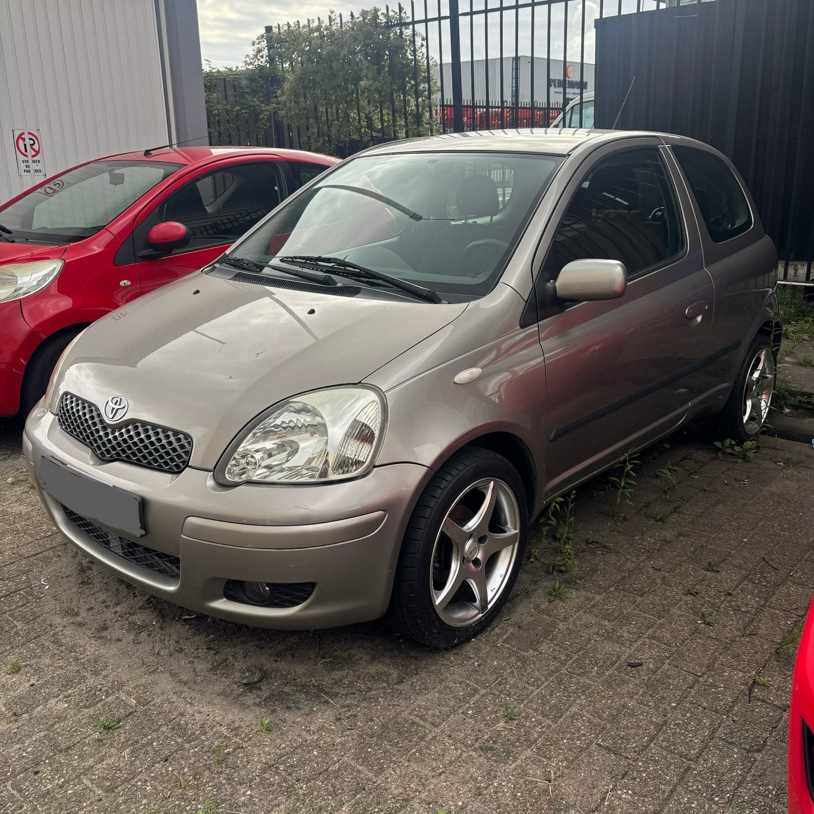 YARIS • AUTOMATIQUE • Essence • 148k KM • CLIM • JANTES ALU, Achat, Ordinateur de bord, Automatique, Particulier