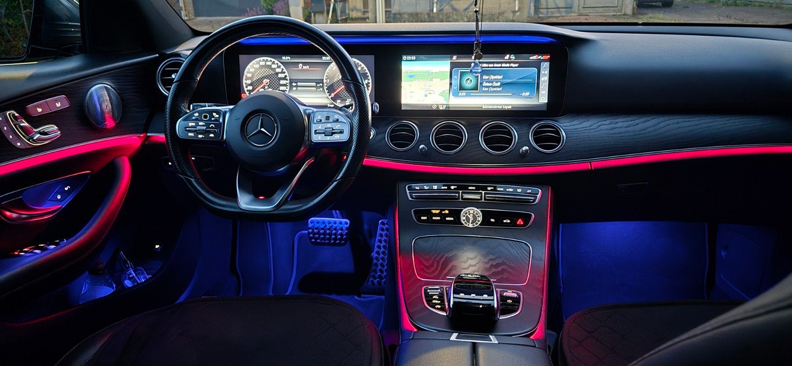 E220 D 2020/06 AMG 91.554km, Auto's, Mercedes-Benz, Particulier, Te koop, Sound system