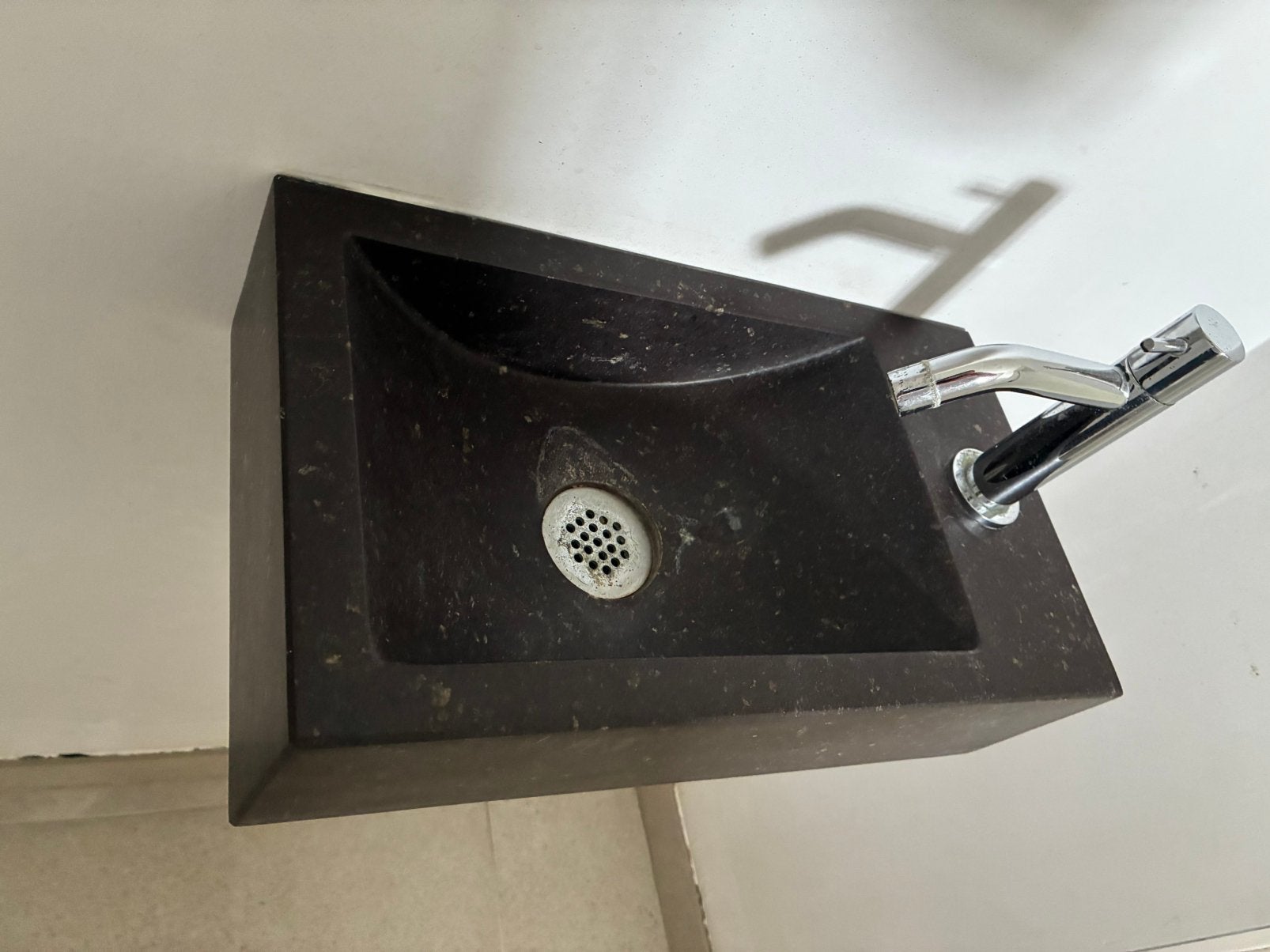 Lavabo wastafel handenwasser  toilet natuursteen, Doe-het-zelf en Bouw, Sanitair, Ophalen, Gebruikt, Steen, Toilet