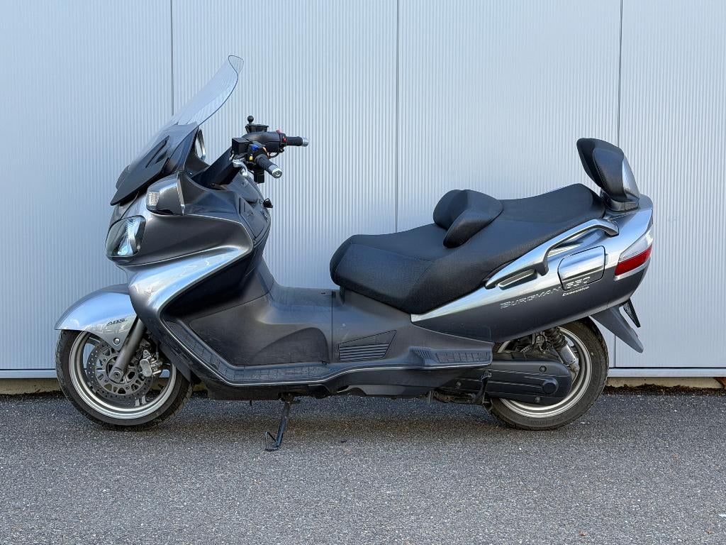 Suzuki Burgman 650 met zadel- en handverwarming! Goede staat, Motoren, Motorrijbewijs A, Bedrijf, 638 cc, Meer dan 35 kW