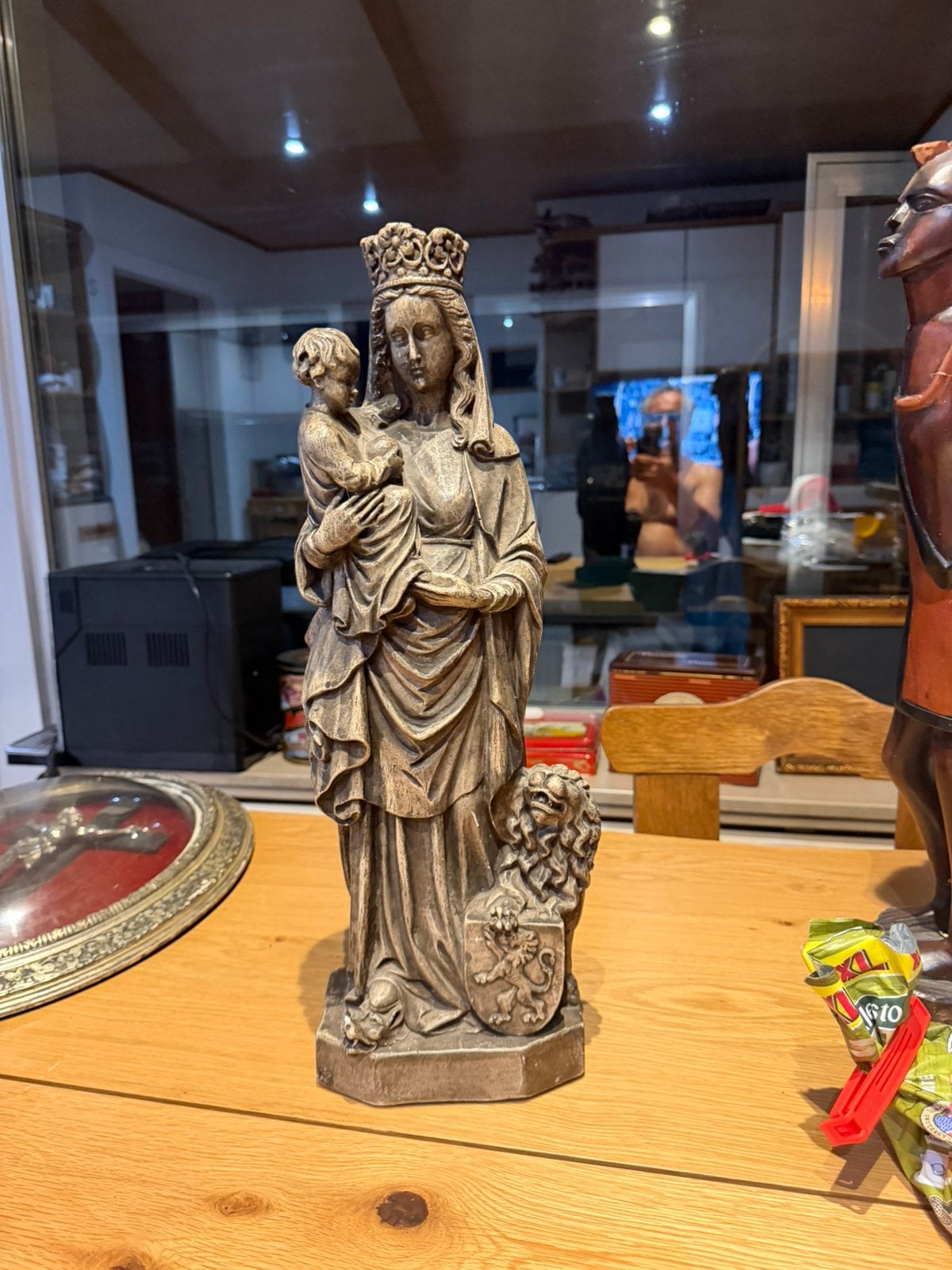 Madonna met kind, Ophalen, Zo goed als nieuw