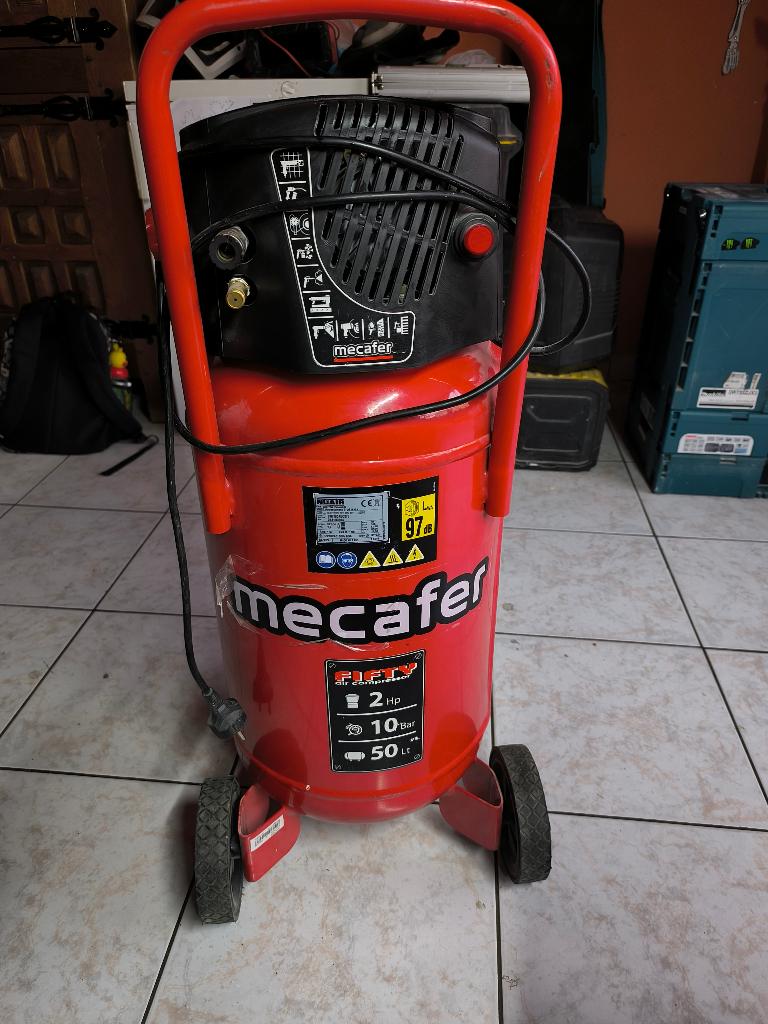 Compresseur Mecafer 50 L, 25 tot 100 liter, Ophalen, Zo goed als nieuw, 6 tot 10 bar