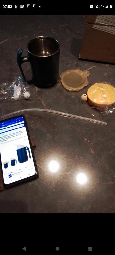 Waterbeker voor senioren, Diversen, Ophalen