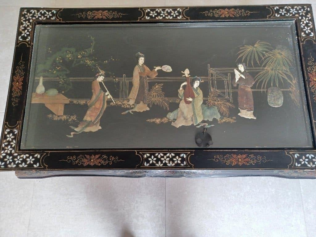 Antieke Japanse woonkamertafel met parelmoeren figuren, Ophalen, Gebruikt, 50 tot 100 cm, 50 tot 100 cm
