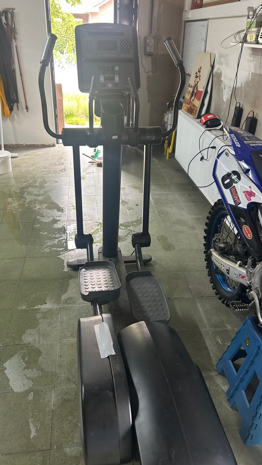 Step apparaat, Sport en Fitness, Ophalen, Gebruikt, Stepapparaat, Metaal