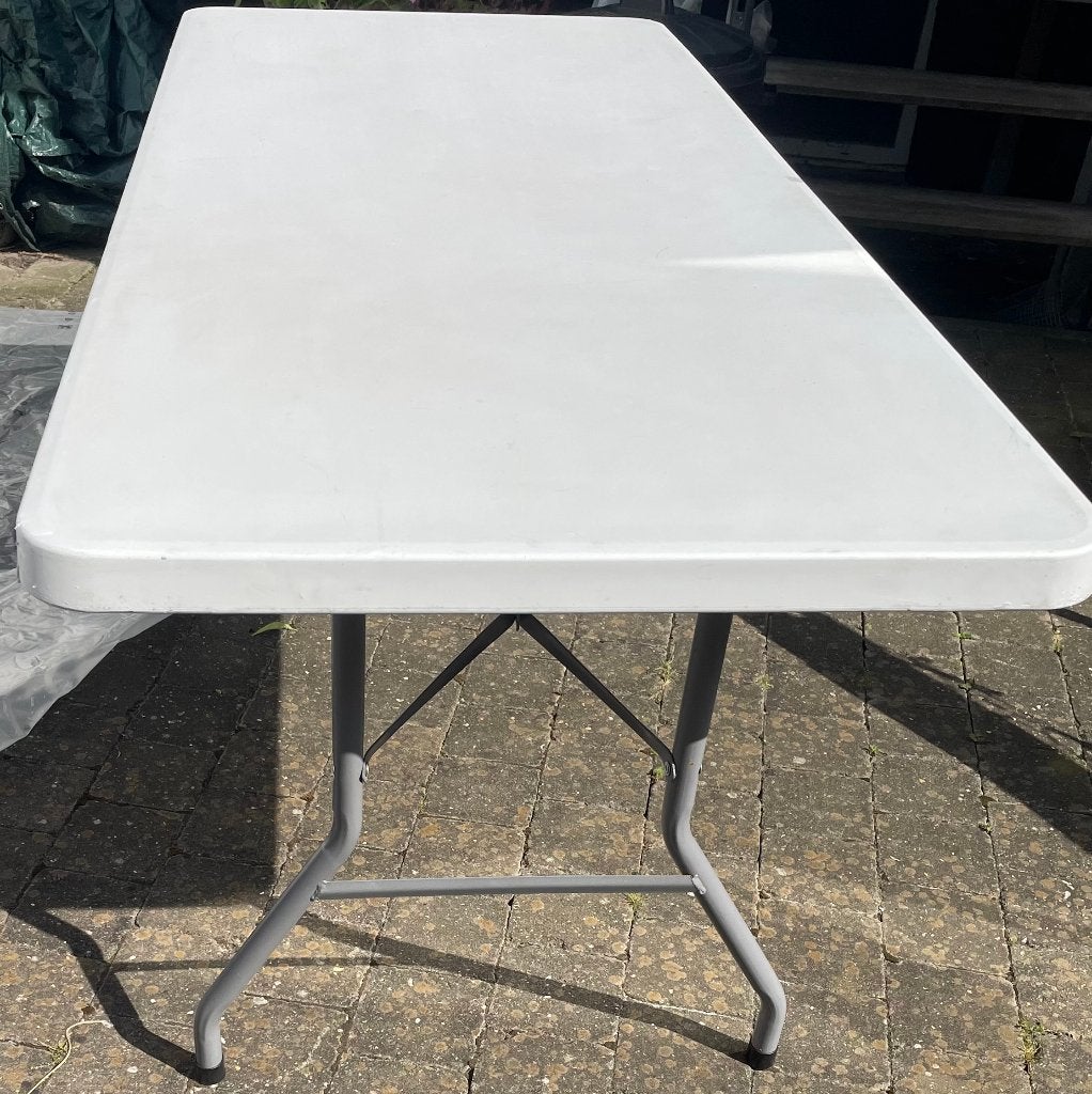grote witte tafel met inklapbare poten, Ophalen, Gebruikt