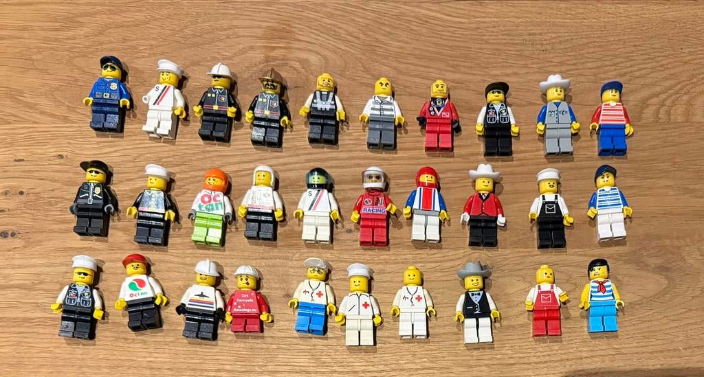 30 figurines Lego vintage et plus récentes, Enlèvement ou Envoi, Comme neuf, Minifigurine, Lego