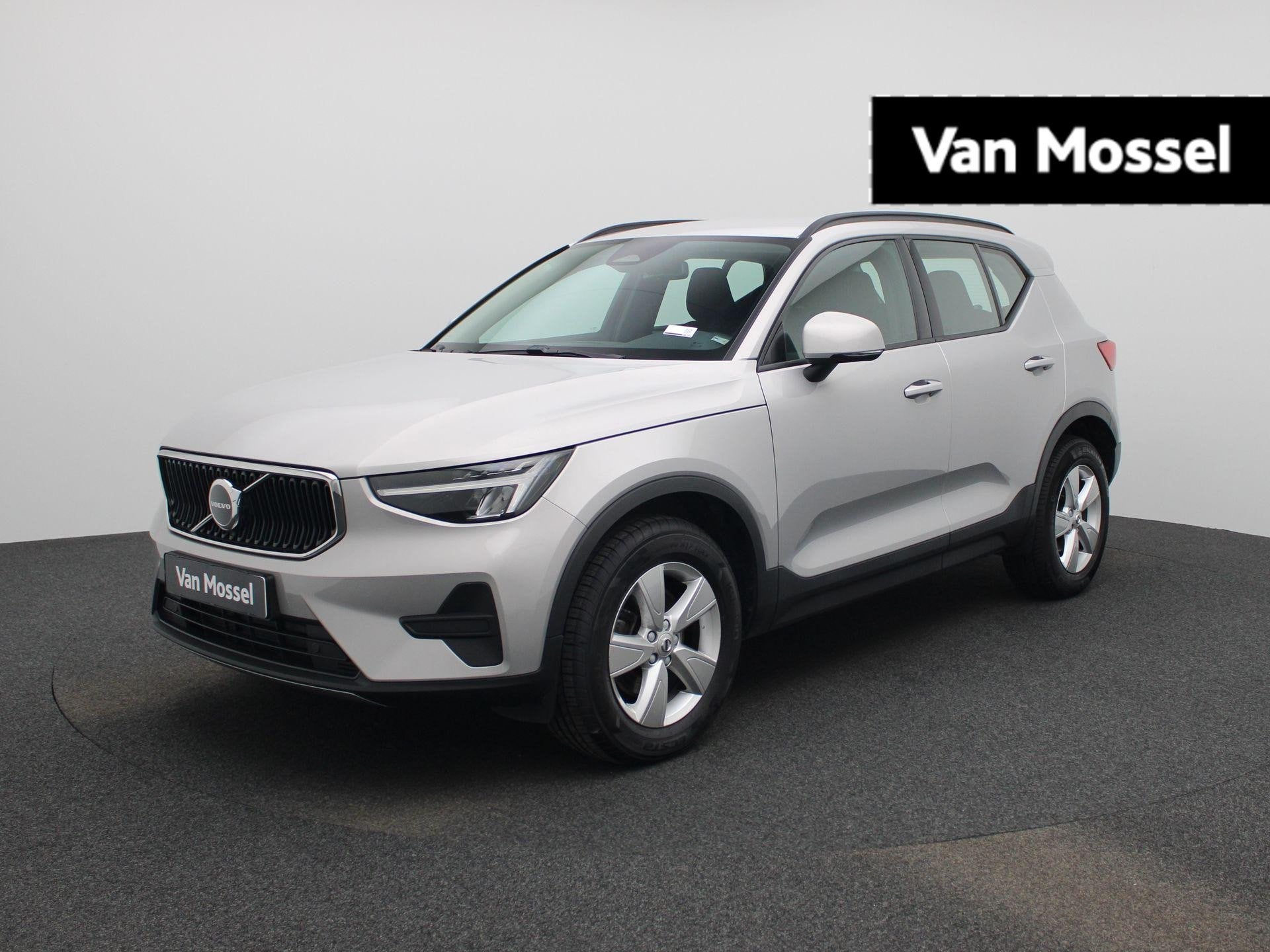 Volvo XC40 B3 Essential DCT (automatique), Autos, Volvo, Argent ou Gris, 5 places, Automatique, 1600 kg