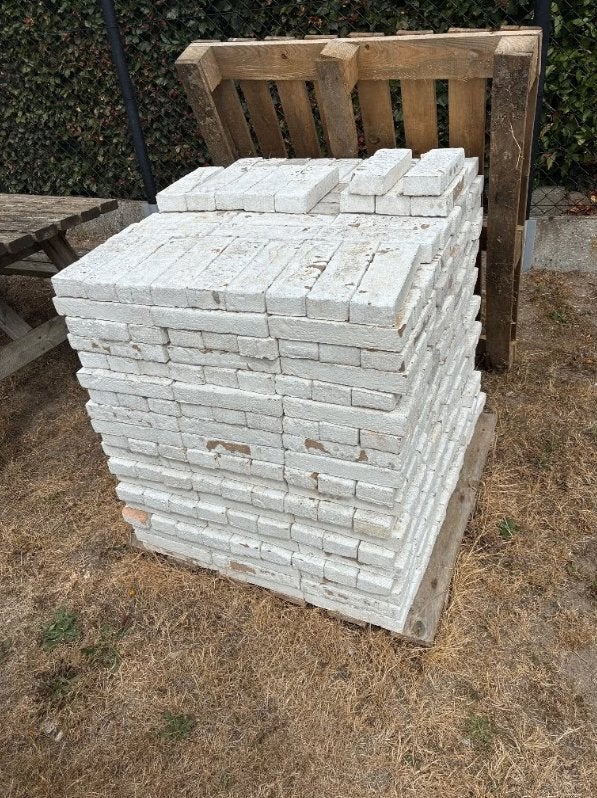 Gevelsteen Vandersanden Wapper White +/- 630 stuks, Doe-het-zelf en Bouw, Metselstenen, Ophalen, Zo goed als nieuw, Bakstenen
