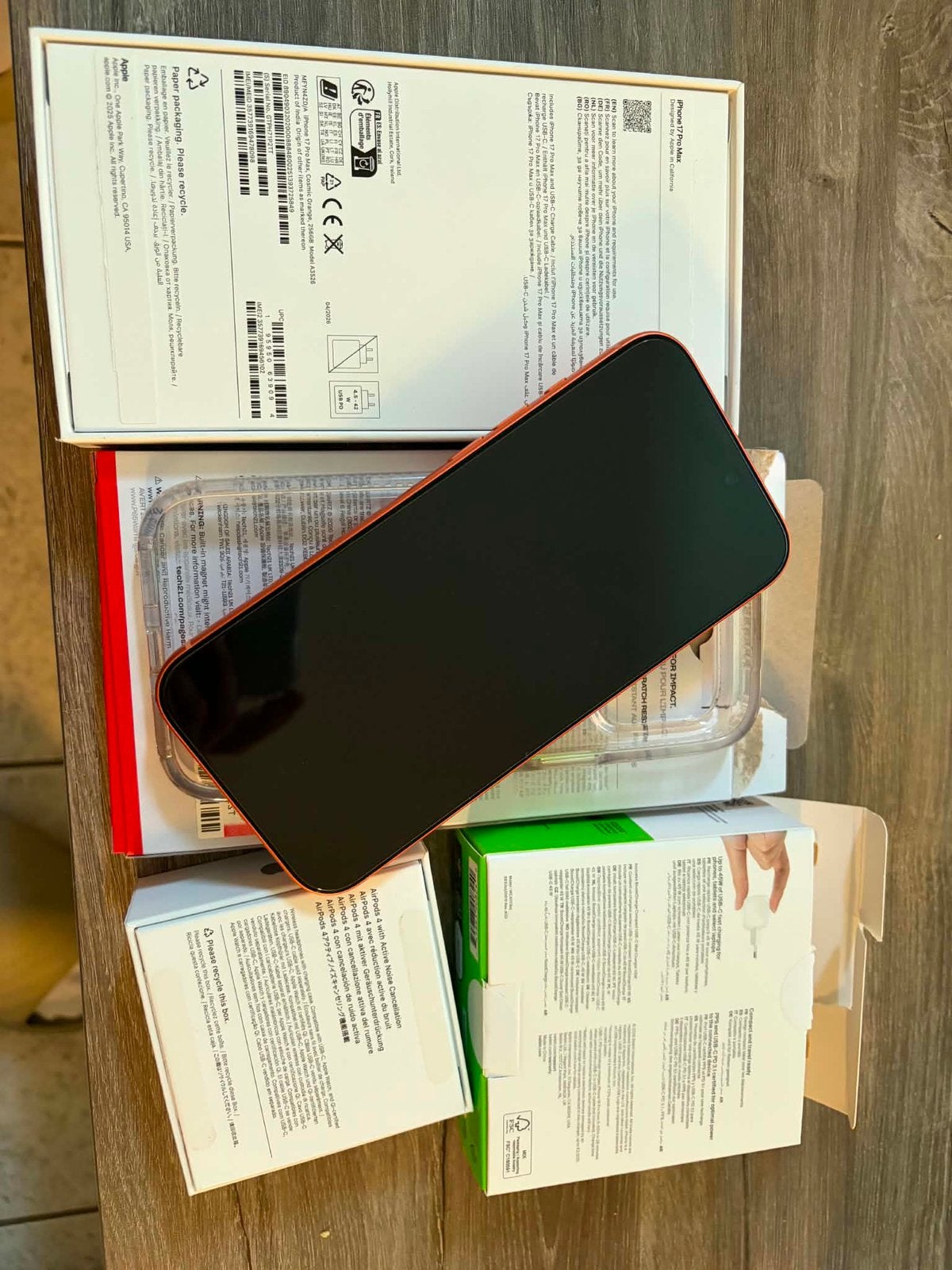 Iphone 17 pro max avec aipord 4 reduction de bruit, Enlèvement ou Envoi, Comme neuf