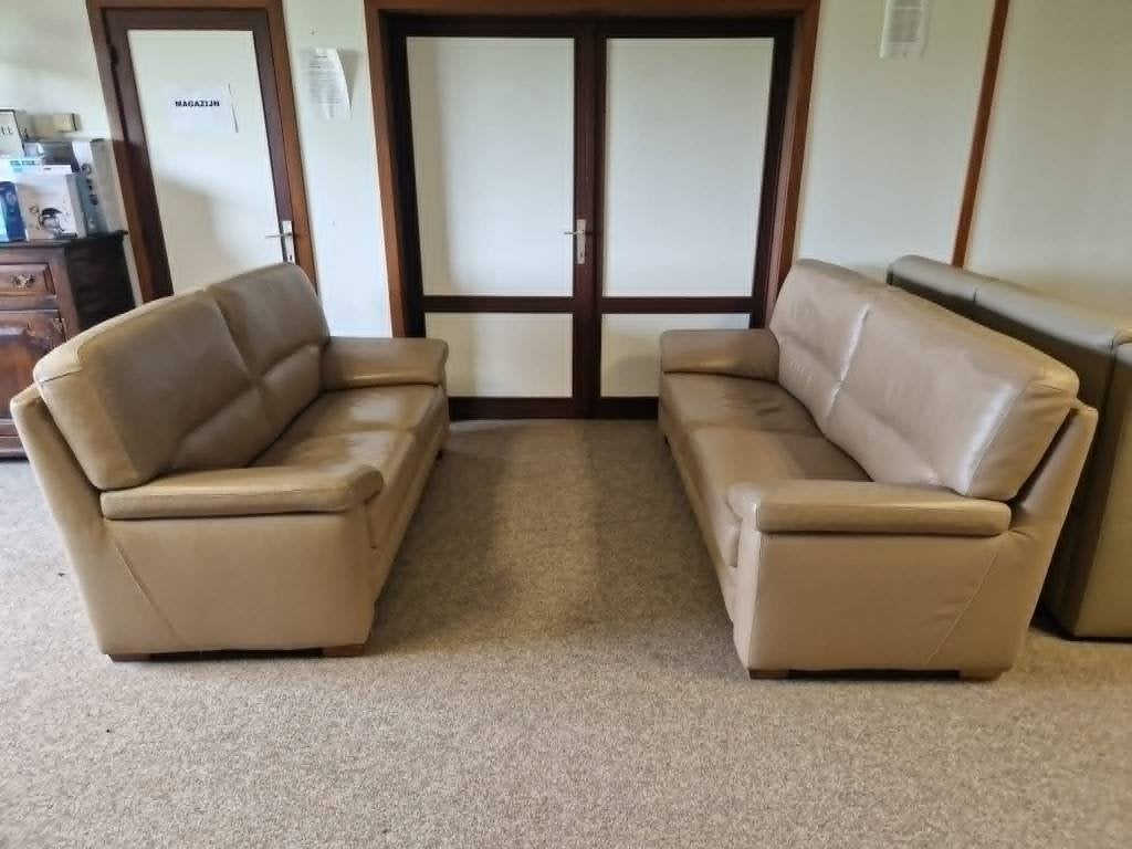 TAUPE BUFFELLEDEREN SALON 3 EN 2 ZIT, Huis en Inrichting, Ophalen, Gebruikt, Leer
