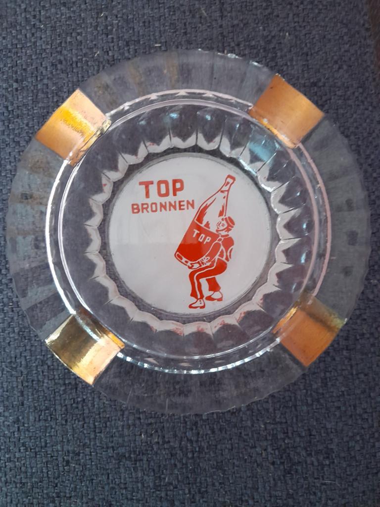 Oude asbak top bronnen, Verzamelen, Verzenden