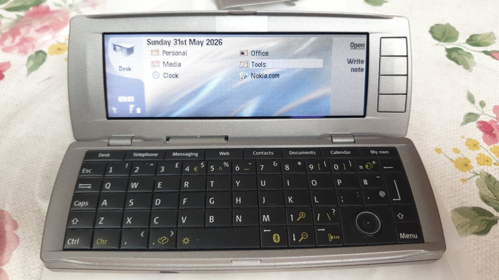 Nokia 9500 comme neuf, Enlèvement ou Envoi, Clavier physique, À clapet, Comme neuf