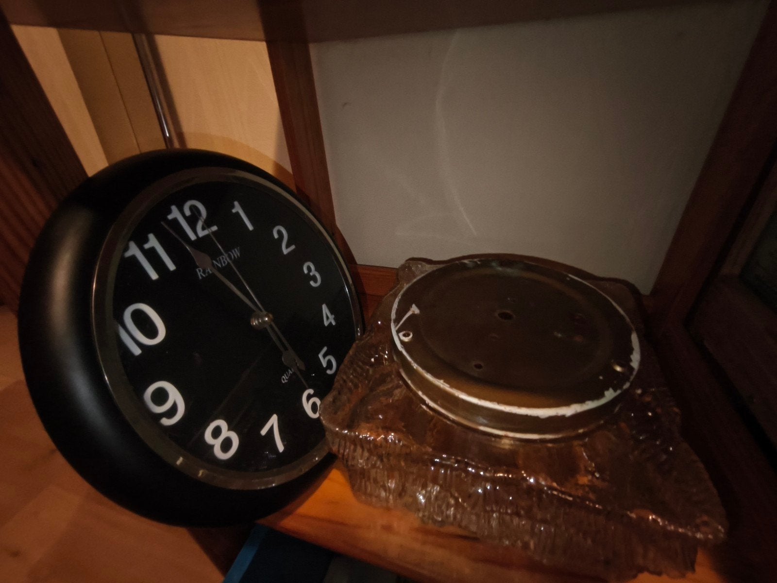 uurwerk, lamp, toetsenbord gratis, Antiek en Kunst, Ophalen