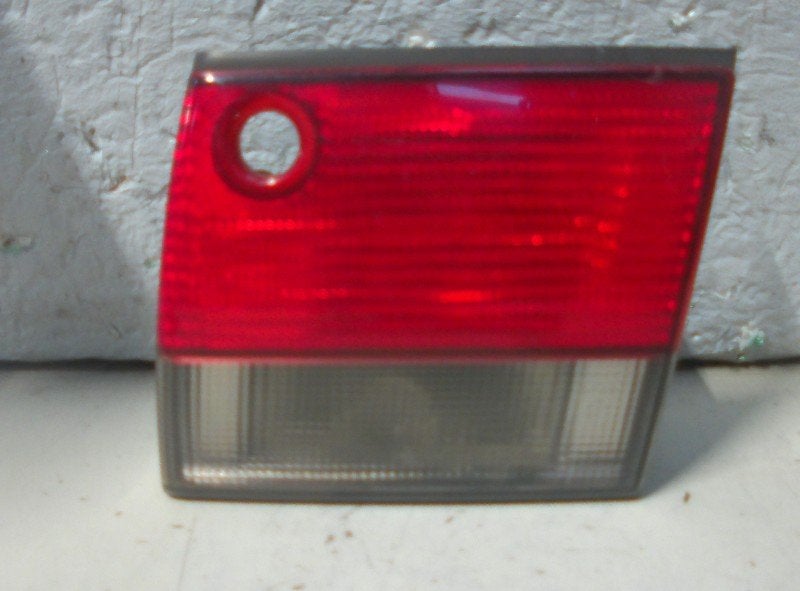 ACHTERLICHT RECHTS BINNEN Saab 9-3 I (YS3D) (4831178), Auto-onderdelen, Saab-de-info@saabgroup.com, Saab Deutschland GmbH, Saab