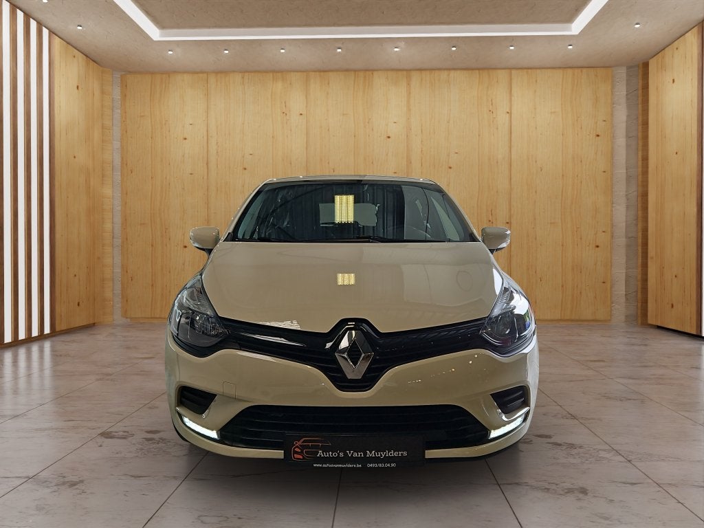 RENAULT CLIO  1STE EIGENAAR  Enkel !! 15600KM !! TOP STAAT, Auto's, Voorwielaandrijving, Stof, https://public.car-pass.be/vhr/57c3c93c-5f49-4ced-830d-752510961e1f