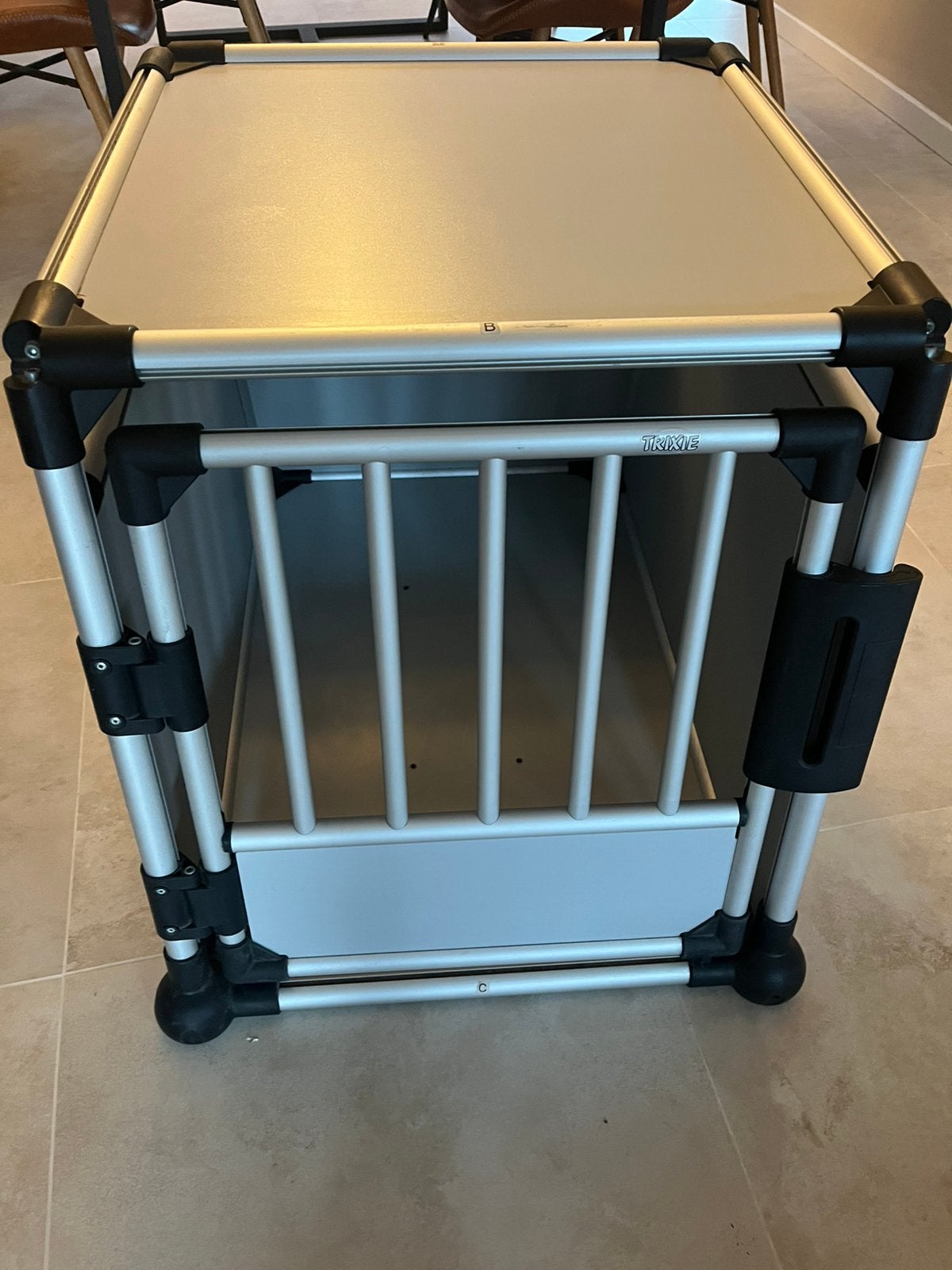 Trixie autobench aluminium M-L, Dieren en Toebehoren, Ophalen, Gebruikt