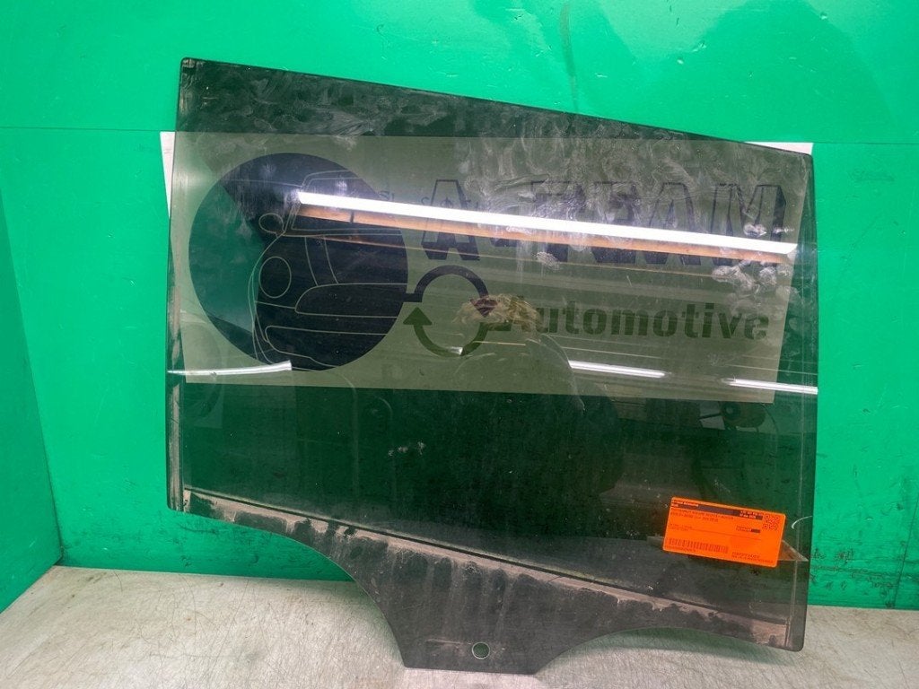 VITRE ARRIERE DROITE BMW 3 serie Touring (F31), Autos : Pièces & Accessoires, Utilisé, BMW, Petuelring 130
80809  München, DE