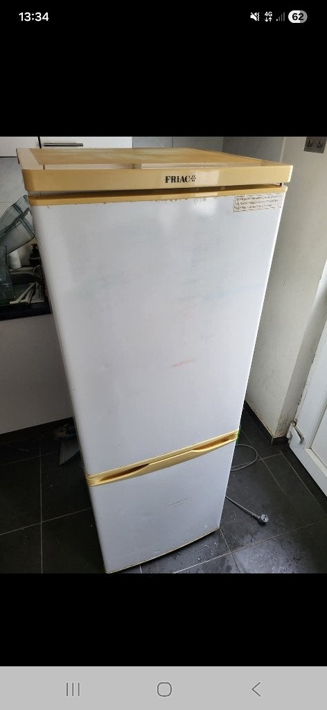 Frigo, Elektronische apparatuur, Koelkasten en IJskasten, Gebruikt, Met vriesvak, 140 tot 160 cm, 45 tot 60 cm, Ophalen
