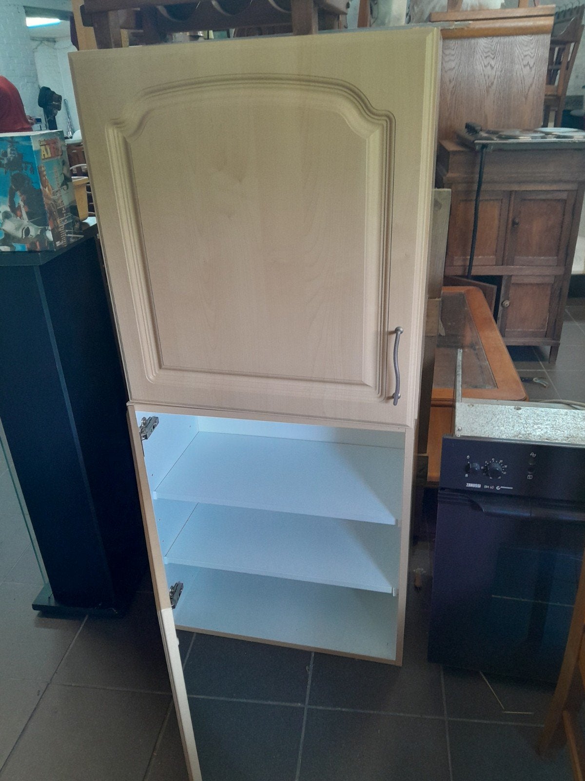 4 meubles de cuisines, Ophalen