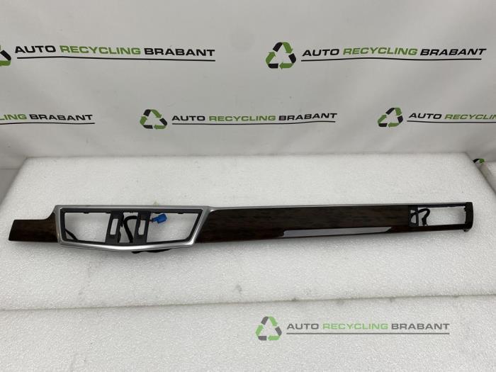 Bande décorative d'un Mercedes E-Klasse, -, 3 mois de garantie, Utilisé, -