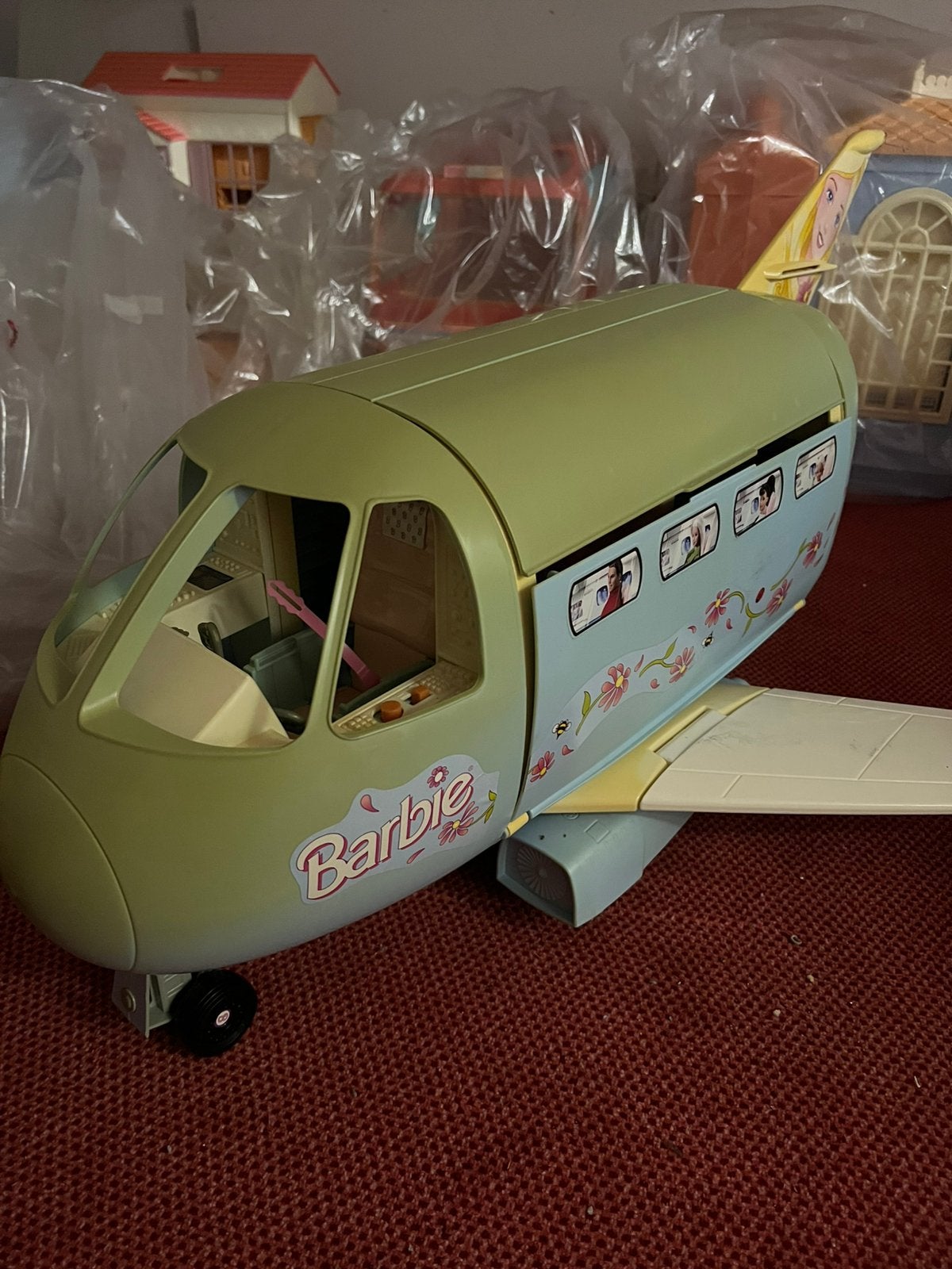 Groot vliegtuig Barbie, Enlèvement, Utilisé, Barbie