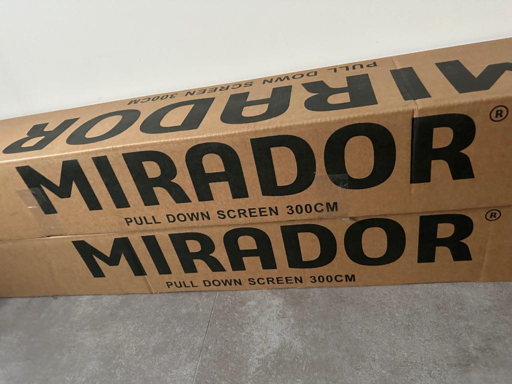 2 x Nieuwe SORARA Mirador Pull Down screen - 300 cm, Ophalen, Nieuw, 150 tot 300 cm, 250 cm tot 450 cm