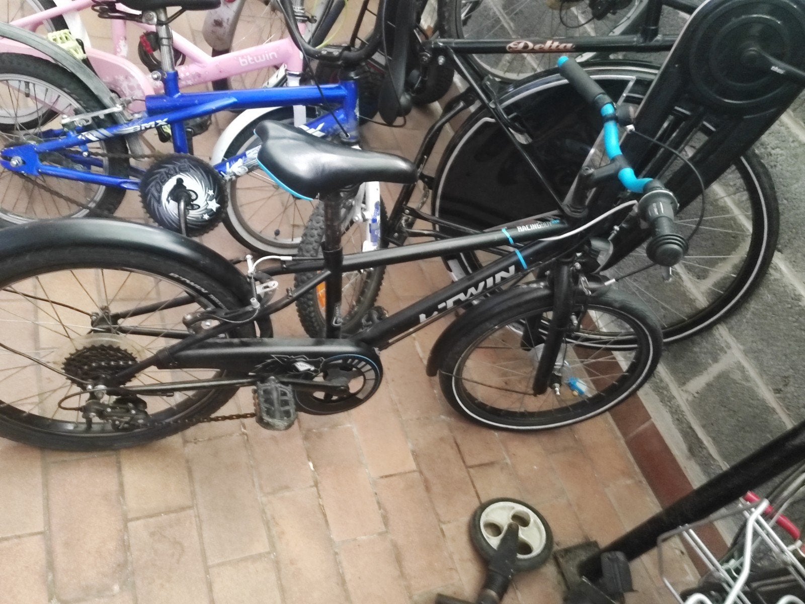 Btwin blauwe zwarte fiets voor kinderen, Enlèvement