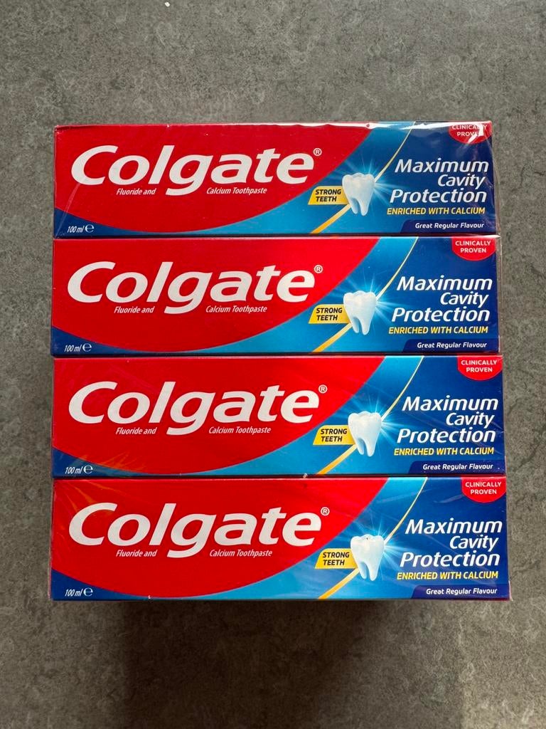 12 nieuwe tandpasta 100ml, Handtassen en Accessoires, Uiterlijk | Mondverzorging, Ophalen of Verzenden, Zo goed als nieuw, Tandpasta