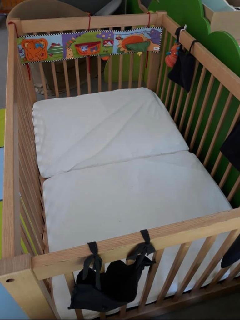 Baby box/park, Enlèvement, Comme neuf, Rectangulaire, Tapis de parc