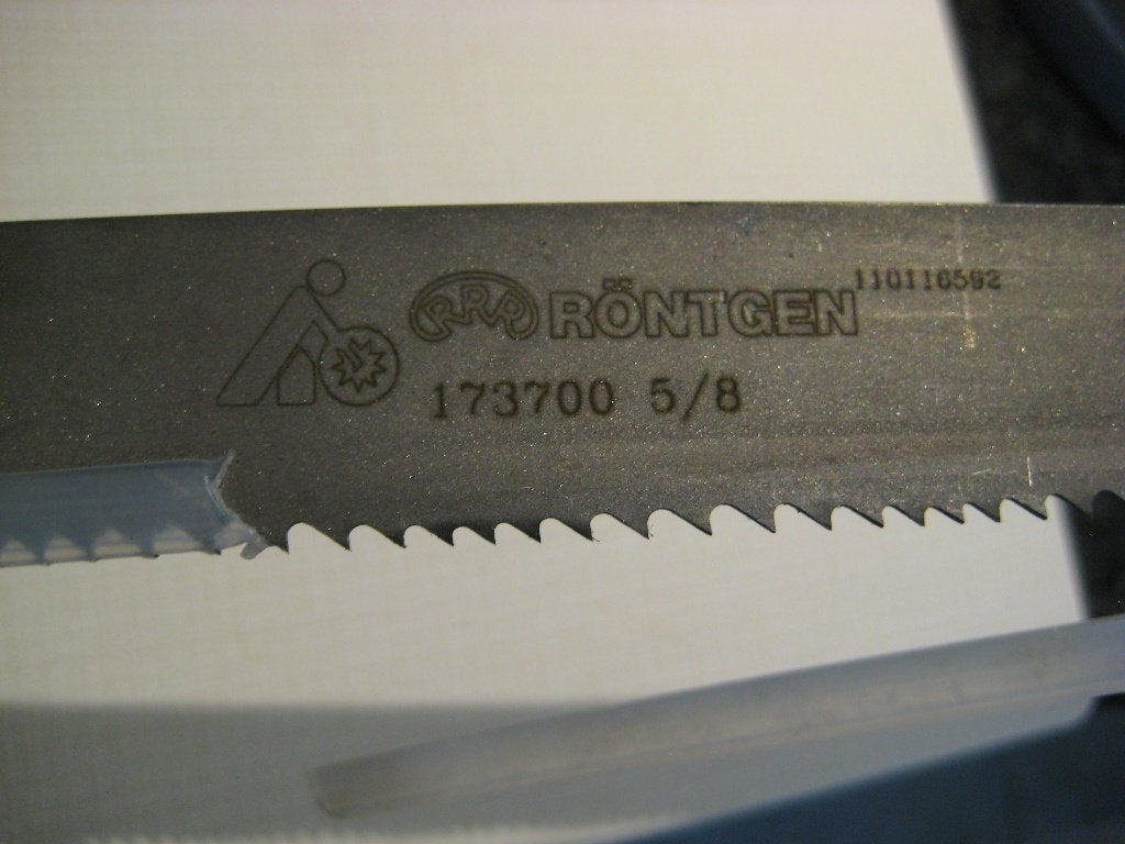 Bandzaag voor metaal (enkel het lint!!) 2 stuks, Doe-het-zelf en Bouw, Gereedschap | Zaagmachines, Ophalen, Nieuw
