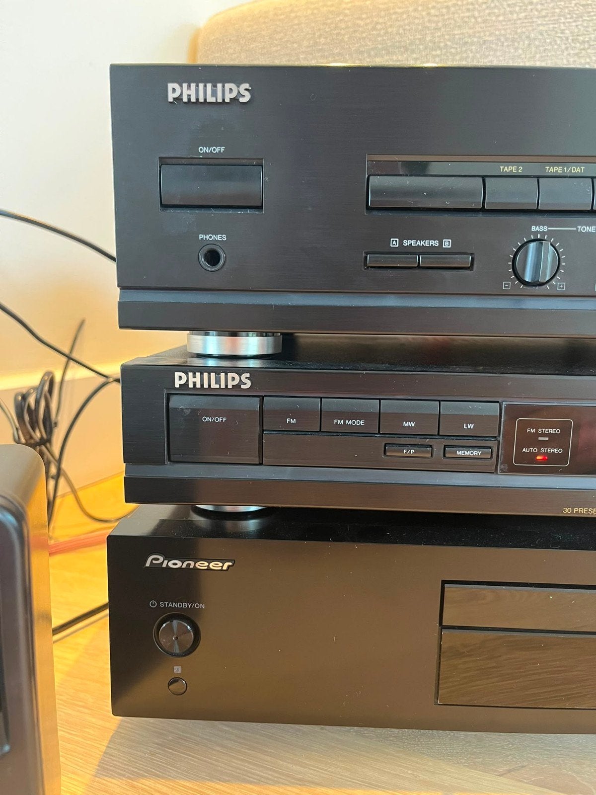 MUZIEKINSTALLATIE PHILIPS-PIONEER MET 2 LUIDSPREKERS!!, Ophalen, Zo goed als nieuw, Cd-speler, Philips