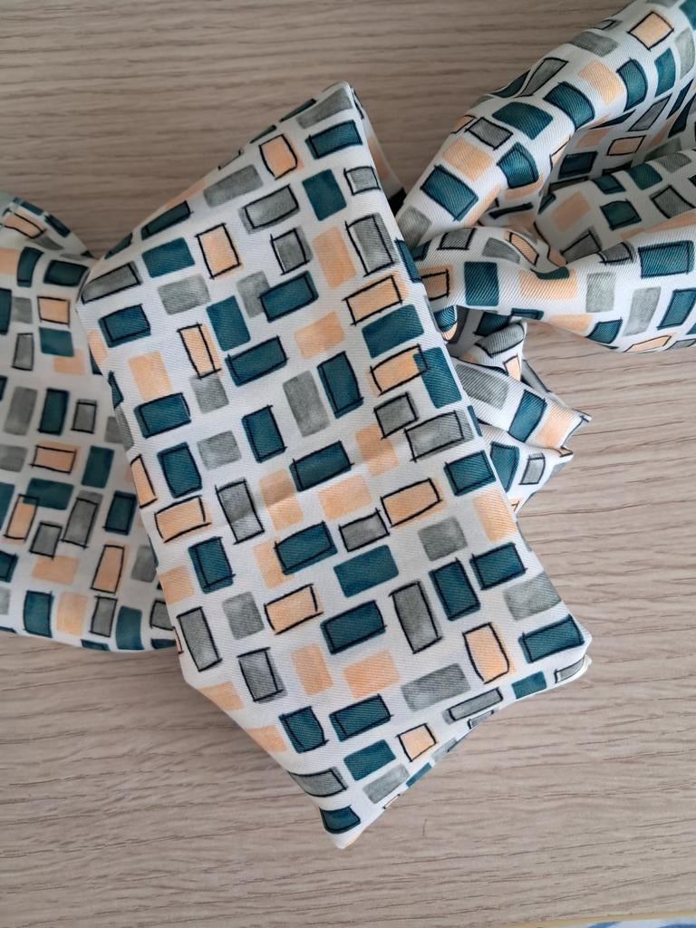 Grote vierkante meerkleurige sjaal, River Woods, Ophalen of Verzenden, Zo goed als nieuw, Sjaal