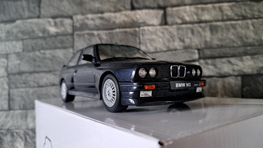 BMW M3 E30 1/18éme ottomobile, OttOMobile, Auto, Nieuw, Otto