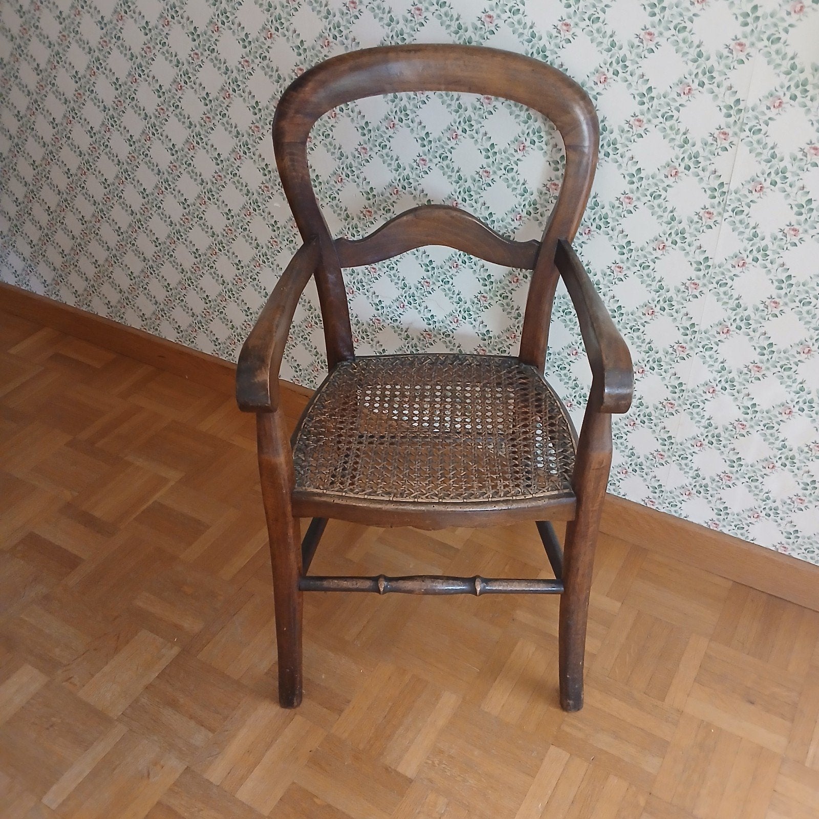 Chaise pour enfant cannée. Chêne, Enlèvement