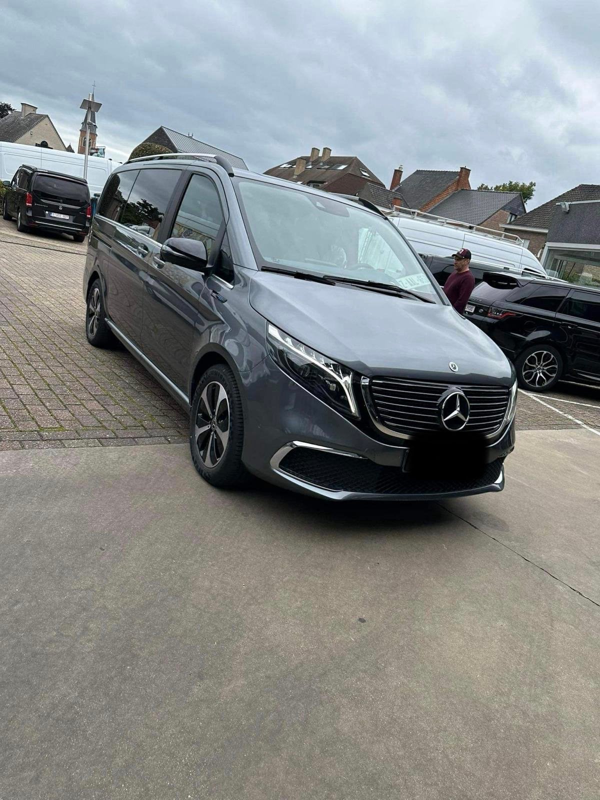 Mercedes Classe V EQV 250 | Avantgarde | Châssis long | TVA, Achat, Entreprise, Garantie prolongée, Entretenue par le concessionnaire